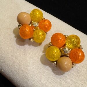 KRAMER Vintage Cluster Earrings • Orange & Yellow Beads •Gold-Tone Clip-On Retro